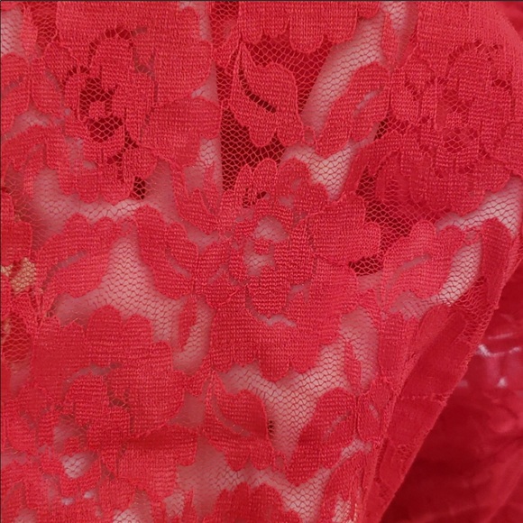 RED LACE CAMISOLE - Picture 4 of 4